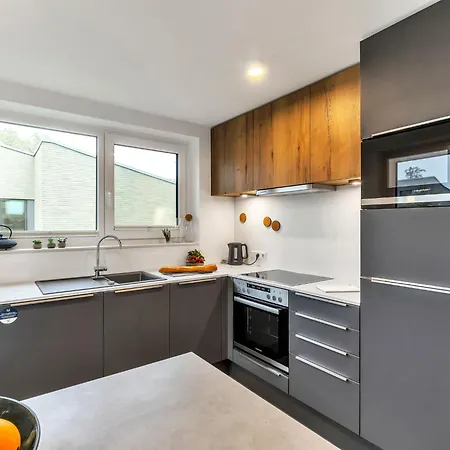 Sonnenschein By Interhome Lembruch